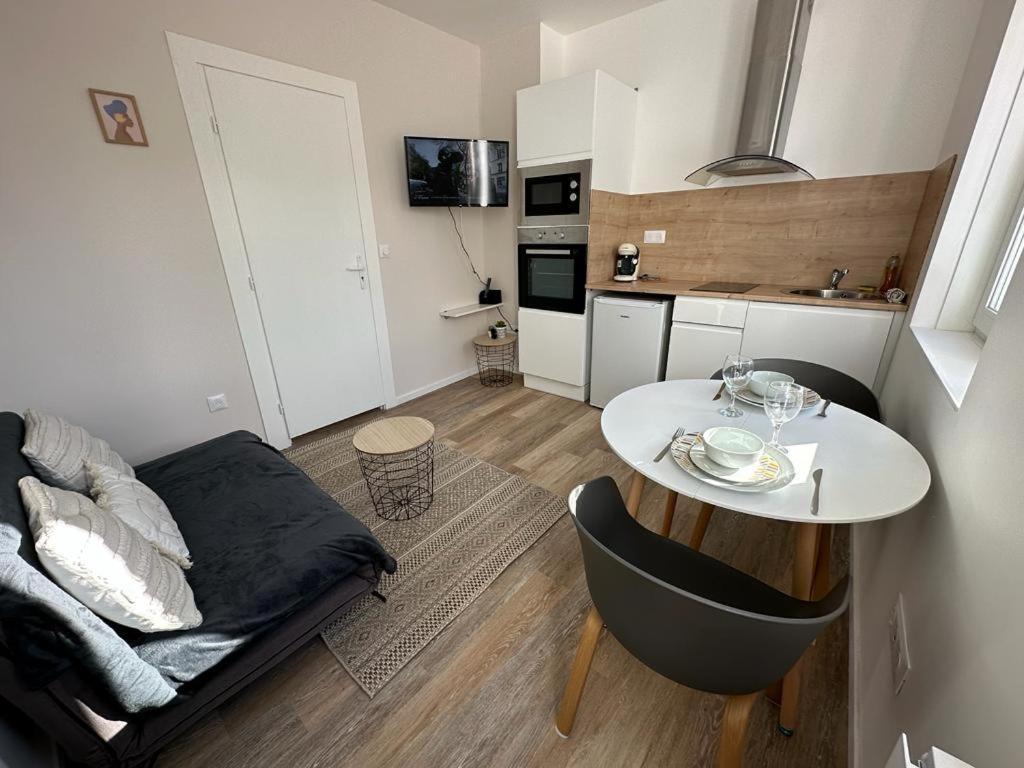 Lerelaisdodileqsl - Cambrai - Hyper Centre - Free Wifi - Ideal Couple & Famille المظهر الخارجي الصورة