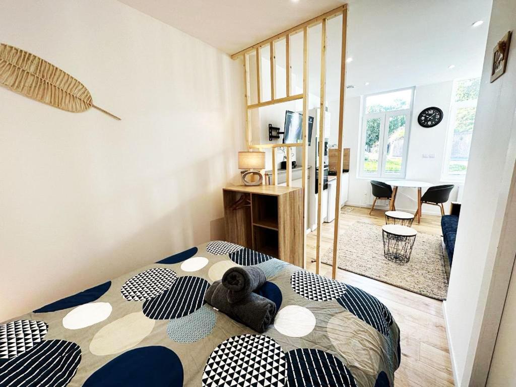 Lerelaisdodileqsl - Cambrai - Hyper Centre - Free Wifi - Ideal Couple & Famille المظهر الخارجي الصورة