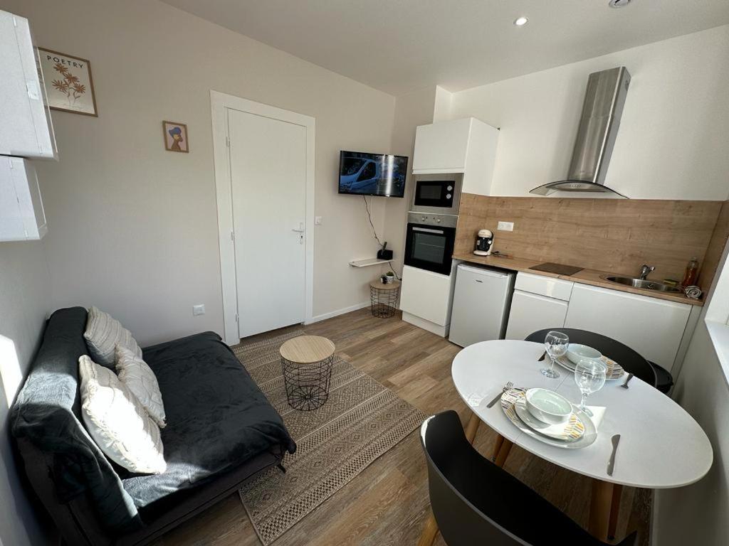 Lerelaisdodileqsl - Cambrai - Hyper Centre - Free Wifi - Ideal Couple & Famille المظهر الخارجي الصورة